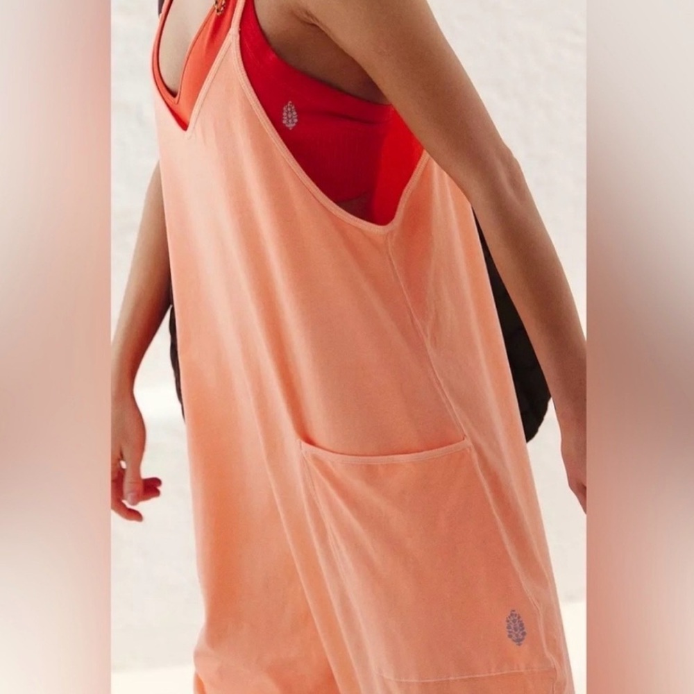Free People Movement Hot Shot Onesie in Pastel Peach Size Small NWT - Picture 8 of 8